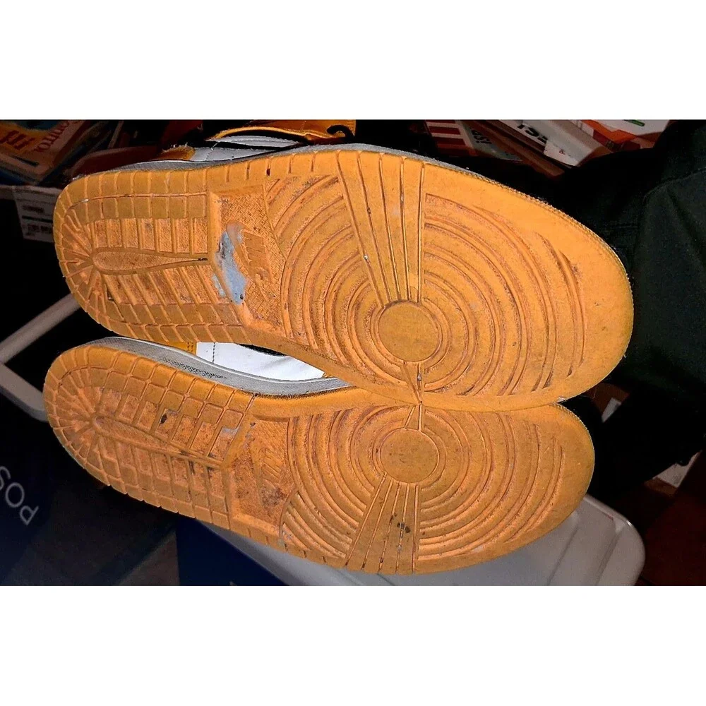 Men's Size 10 Retro Jordan 1's